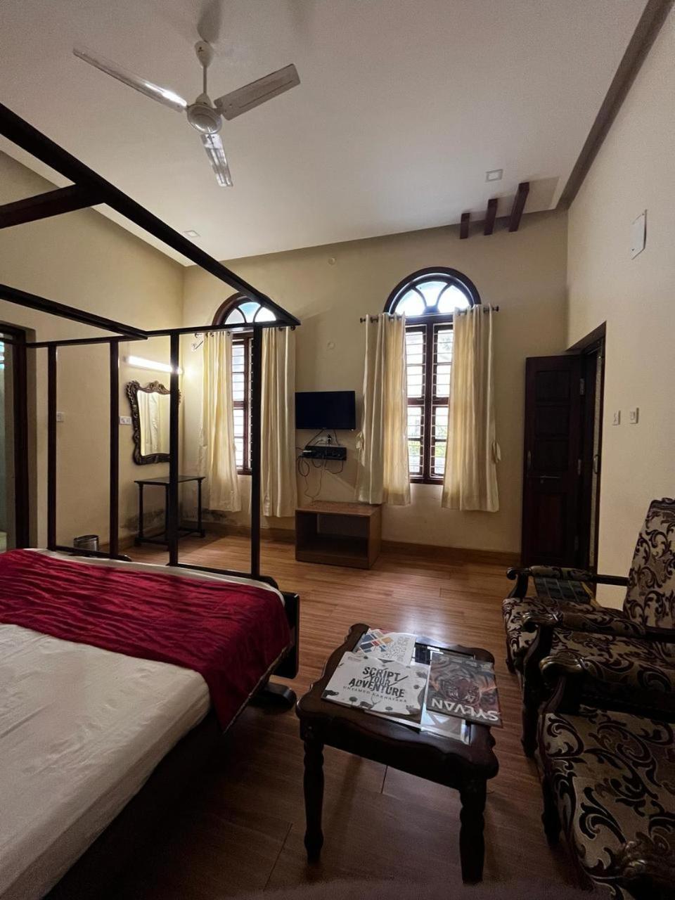 Kstdc Hotel Mayura Pine Top Nandi Hills Екстер'єр фото