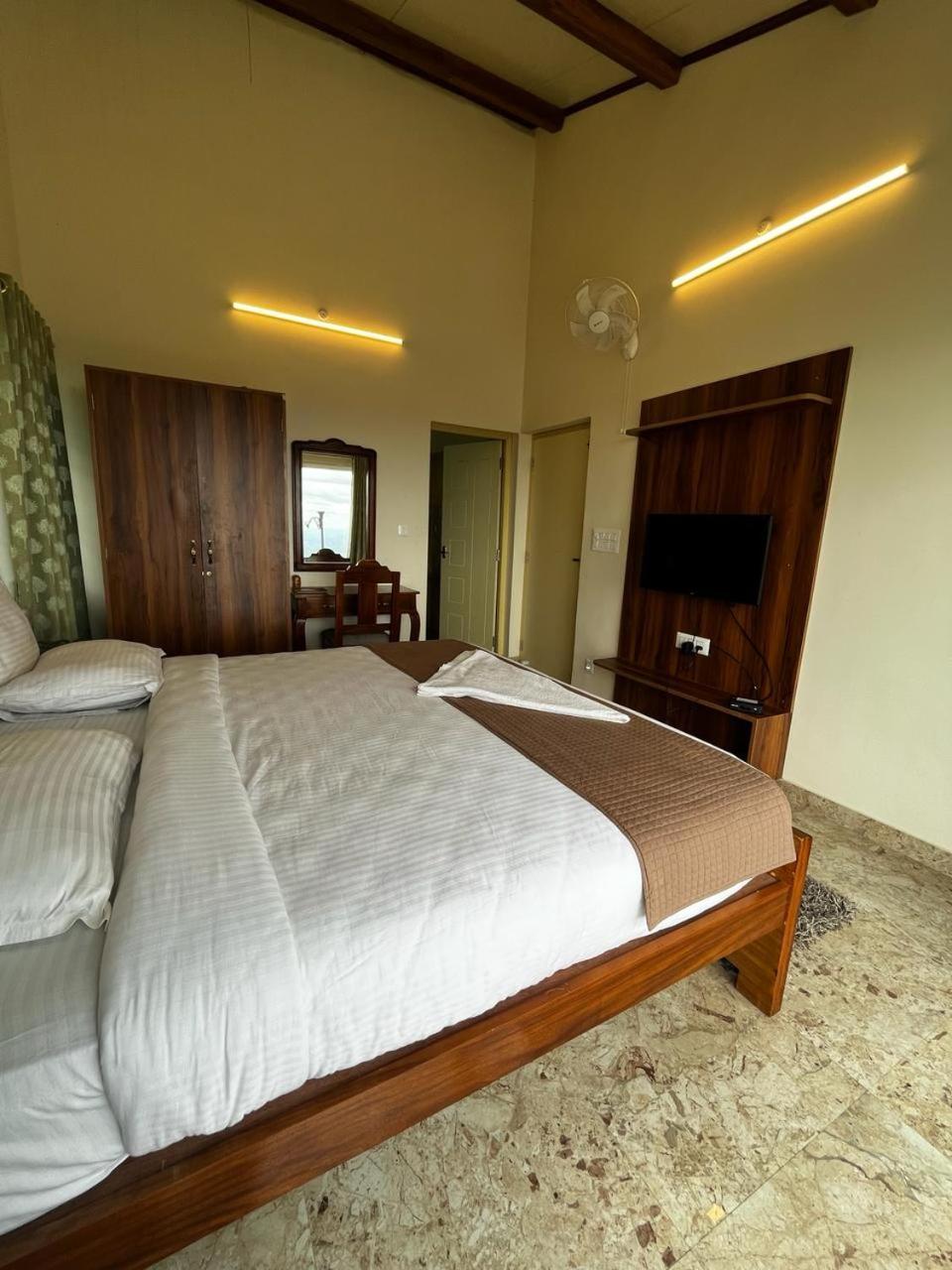 Kstdc Hotel Mayura Pine Top Nandi Hills Екстер'єр фото