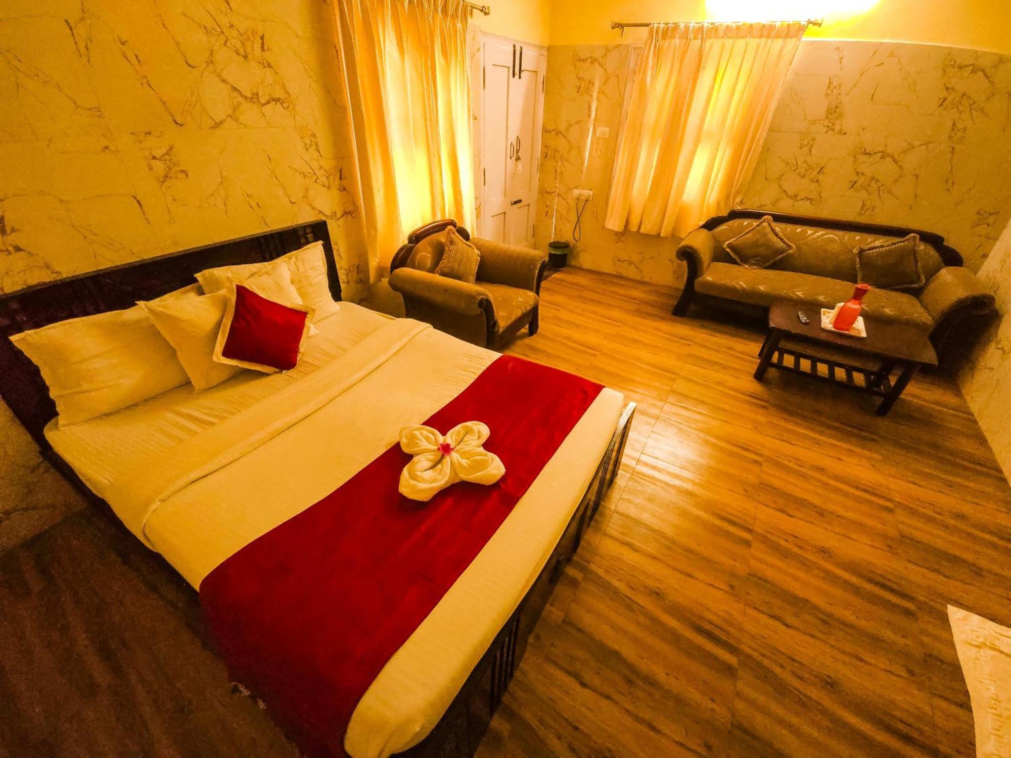 Kstdc Hotel Mayura Pine Top Nandi Hills Екстер'єр фото